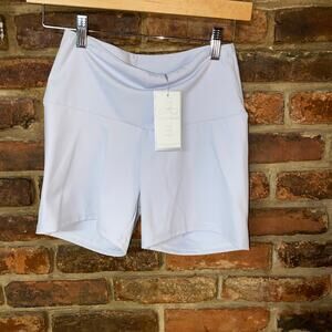 New Shakti Shanti Lavender Lilac Purple Bike Yoga Shorts Women's Size 36 US 10